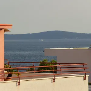 Beachside Attico Apartman